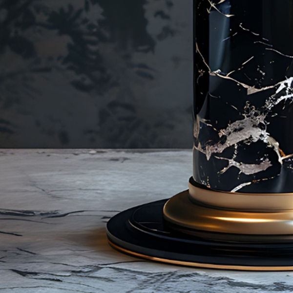 Noir Pillar Vase