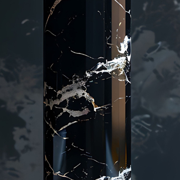 Noir Pillar Vase